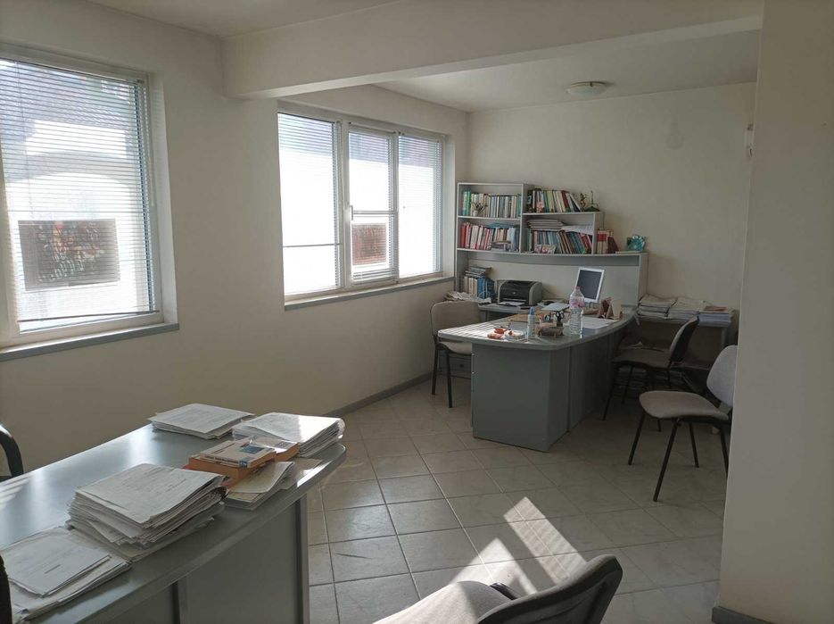 Продава се Офис в Шумен, Център - 48 кв.м за 1413 €/кв.м - Снимка #3