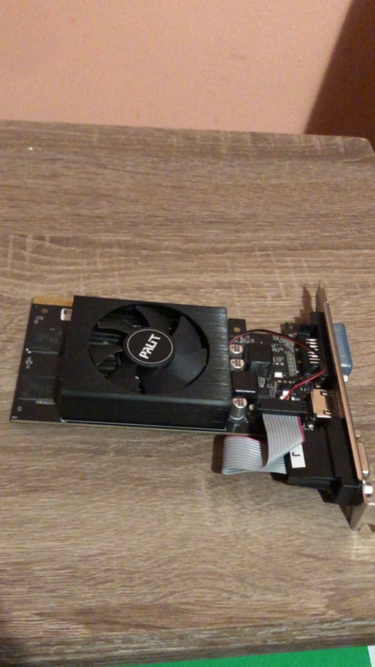 Componente pc:placa de baza,placa video,ssd,procesor.carcasa cadou!!!