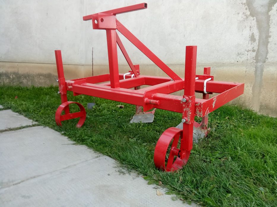 Masina de ridicat fólia.