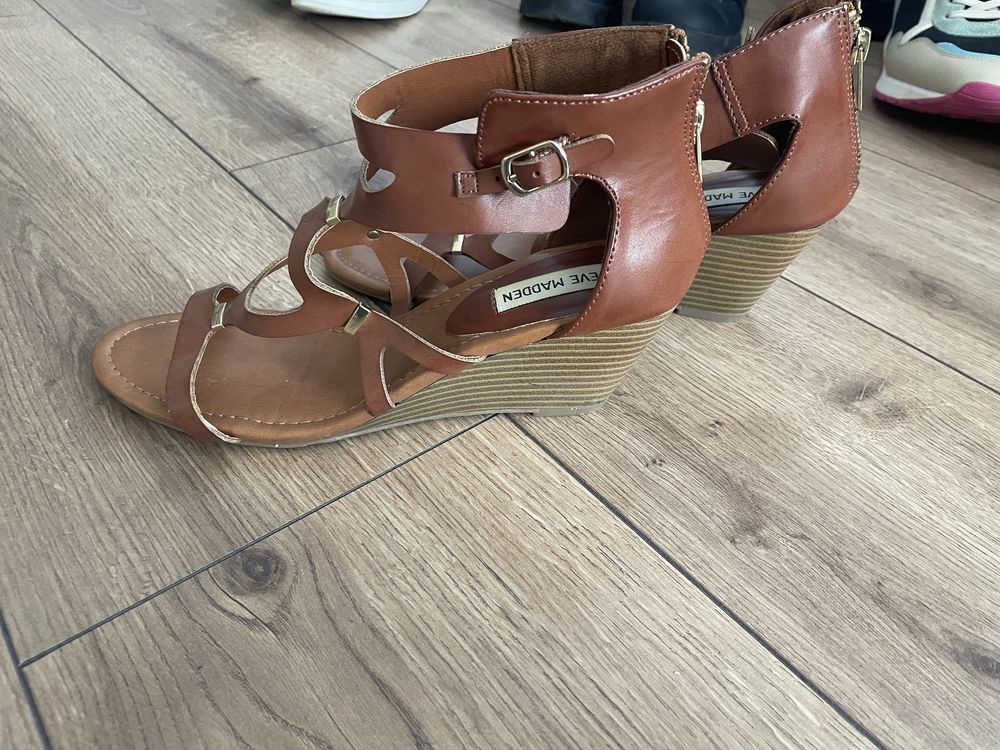 Сандали Calvin Klein, Steve Madden и др. 39 ноемр