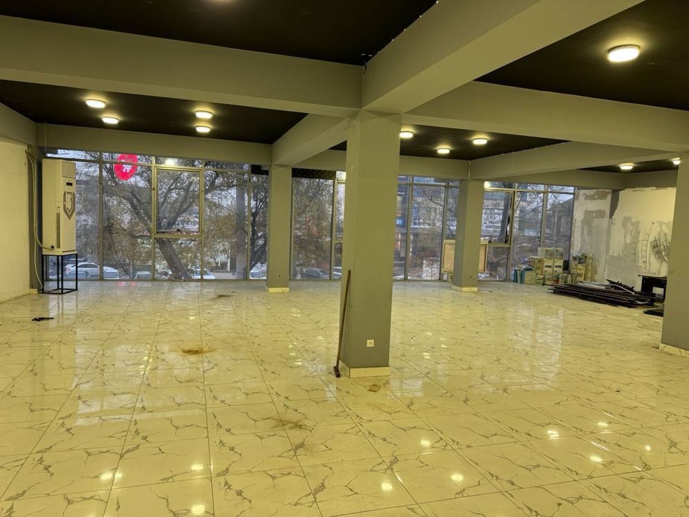 Коммерческое помещение,2 этаж,с ремонтом, 250 м²,ориентир Малика базар