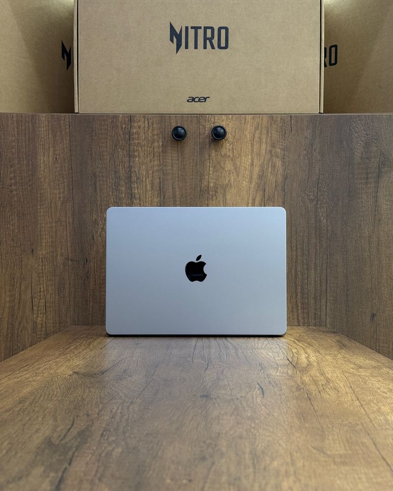 Ноутбук Apple MacBook Air 13 2024 / M3 / OZU 8GB / SSD 256GB