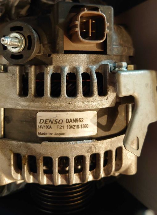 Vand alternator Toyota RAV4 III - DENSO DAN952