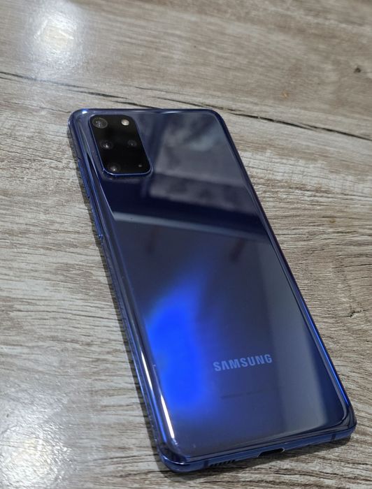 Galaxy s20+ 5G. 12-256 gb