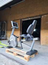 Technogym rec bike техноджим колело с облегалка и монитор