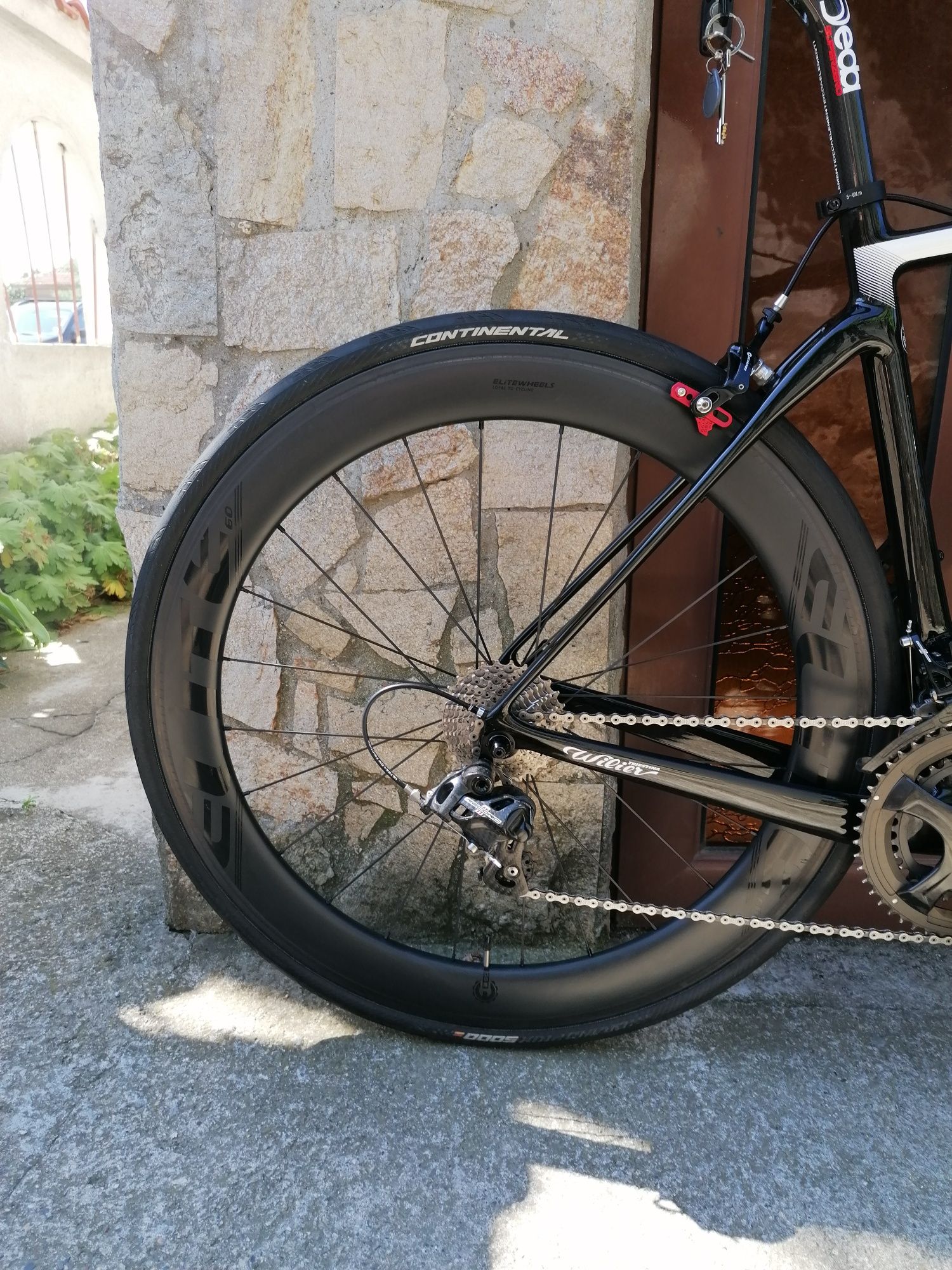 Шосеен WILIER Full Carbon, Campagnolo Record 2*11, като нов!