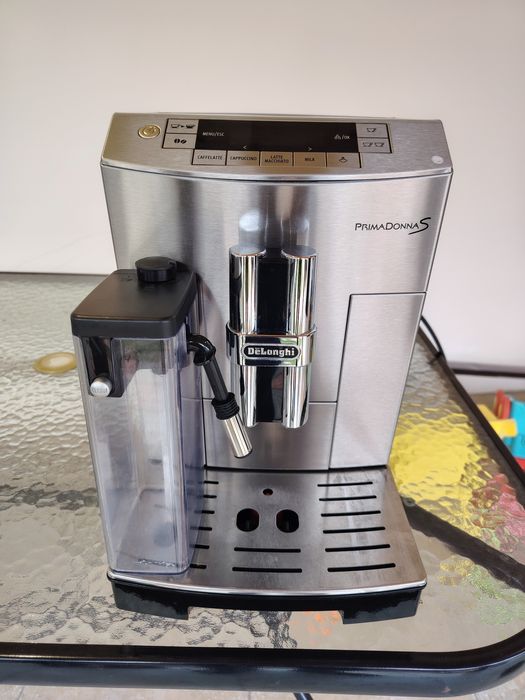 Vând expresor Delonghi PRIMADONNA S