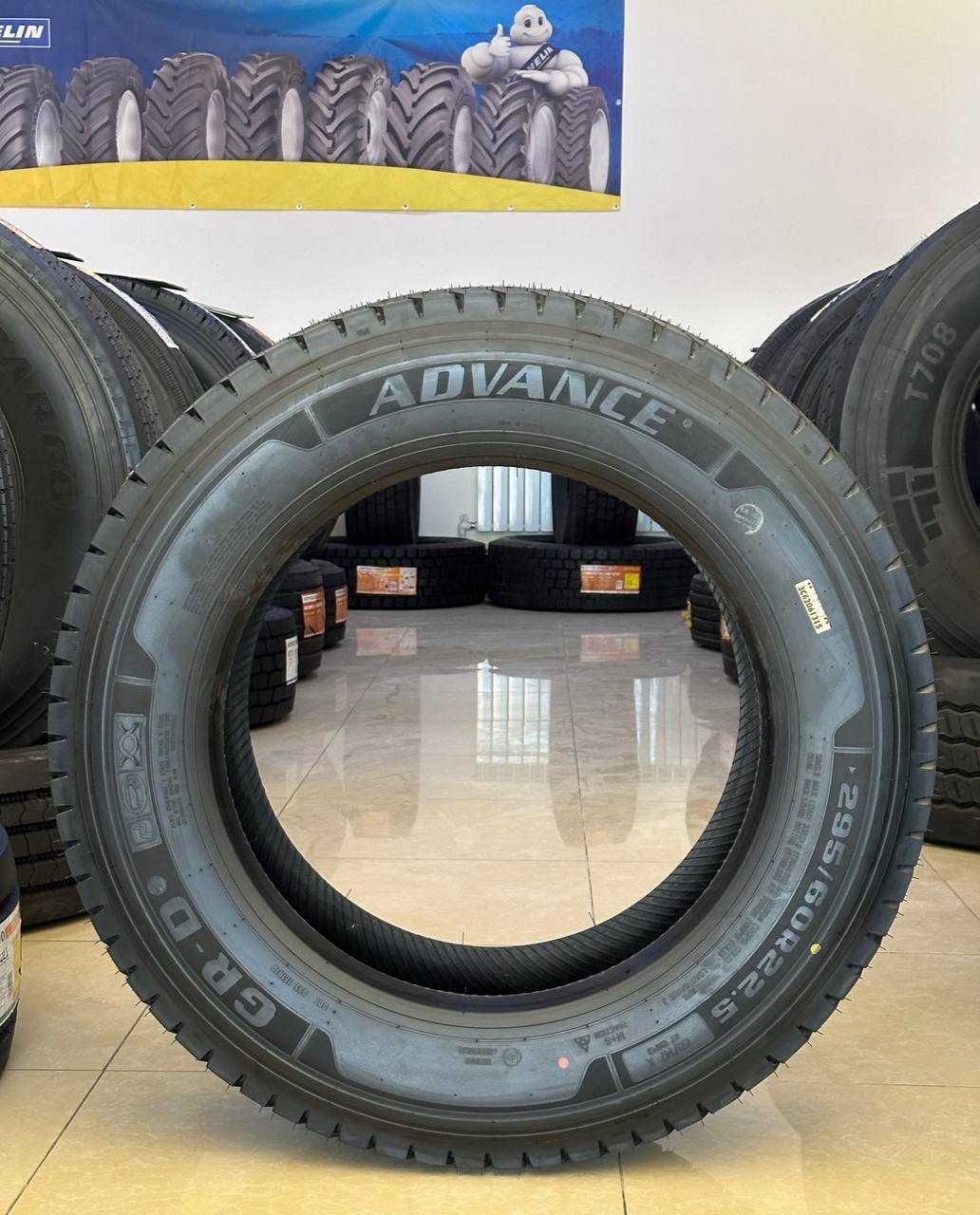 295/60 R22.5 Balon.