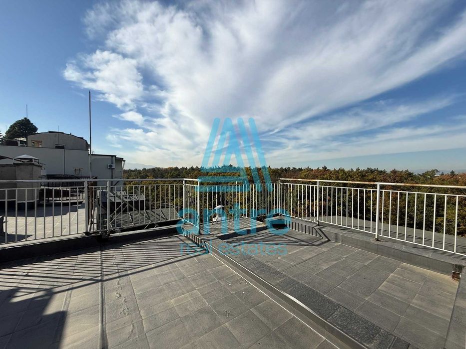 Мезонет в кв. Хладилника