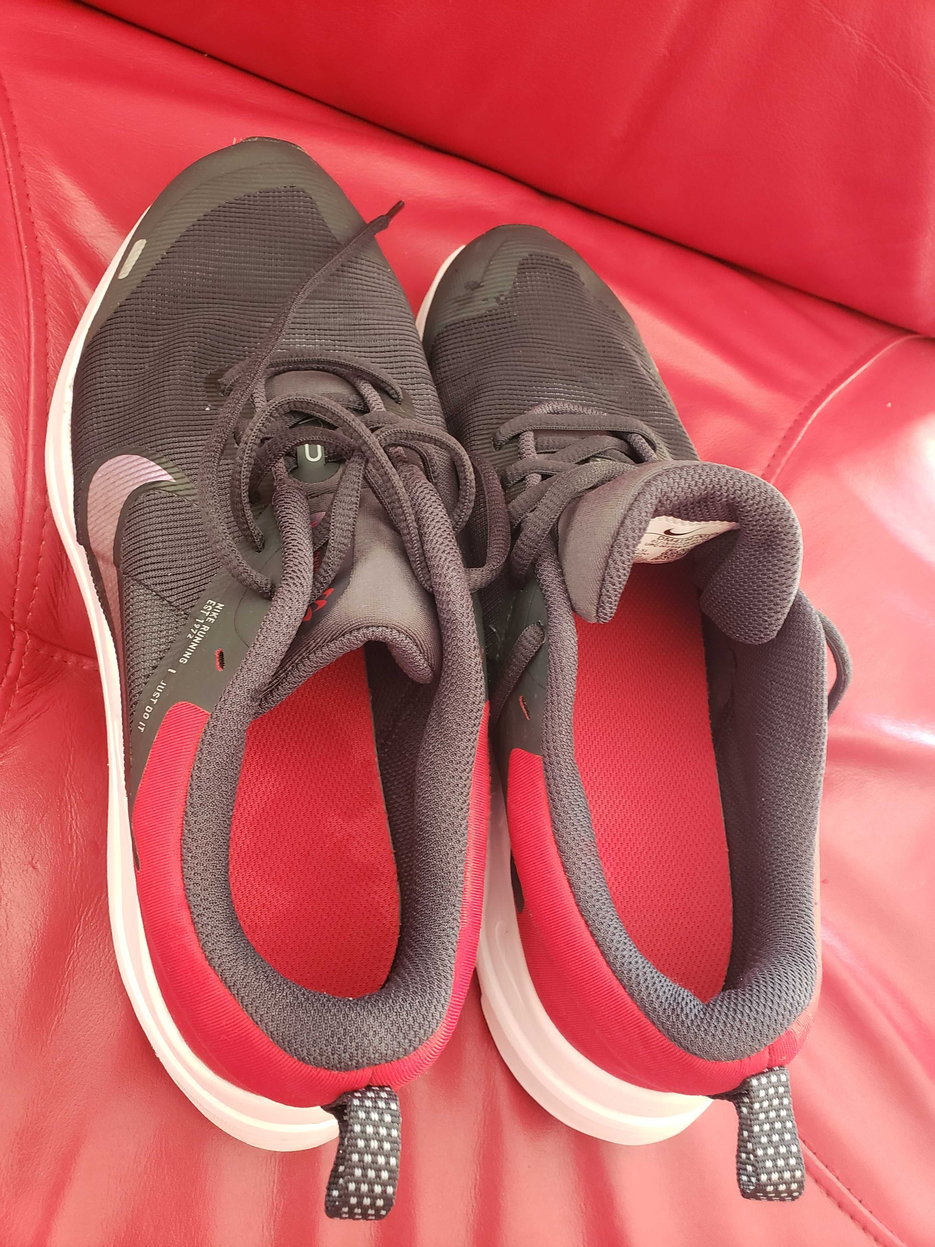 Маратонки Nike running