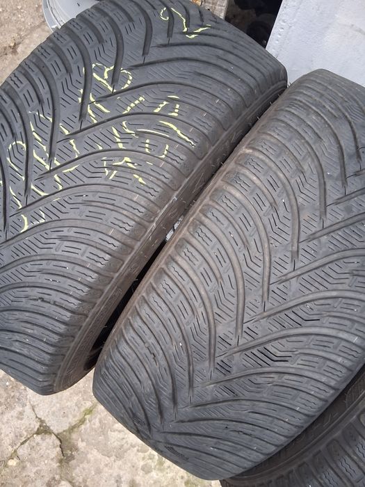 215 45 17 KLEBER 4броя зимни