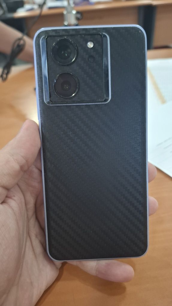 Xiaomi 13t pro rangi ko'k