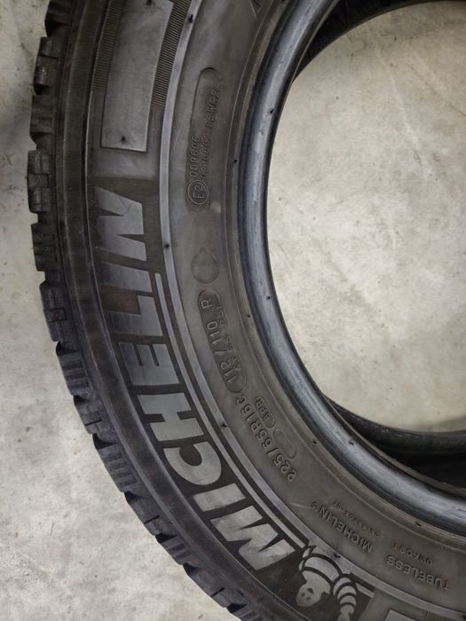 2 anvelope iarna Michelin 225 65 16C