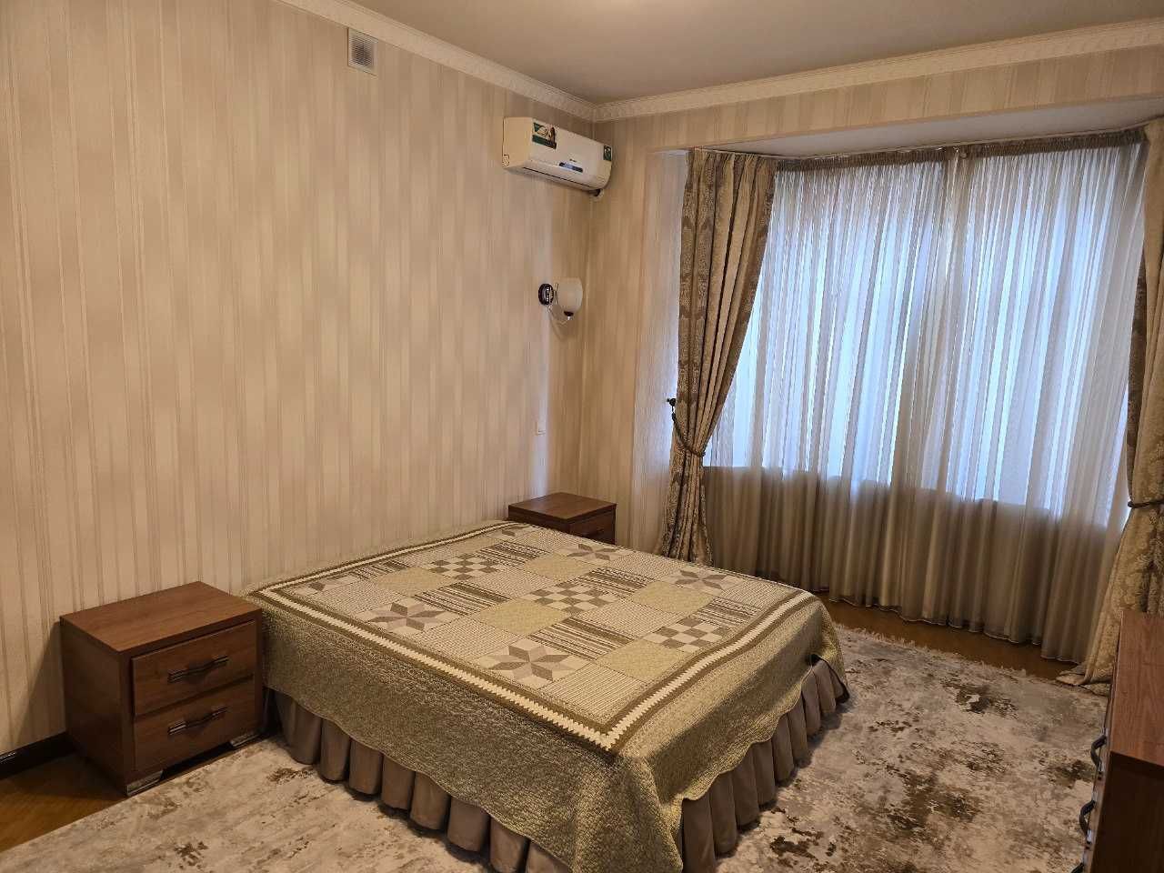 Продаю свой дом - участок в элитной махале "Уста -Ширин (раб. городок)
