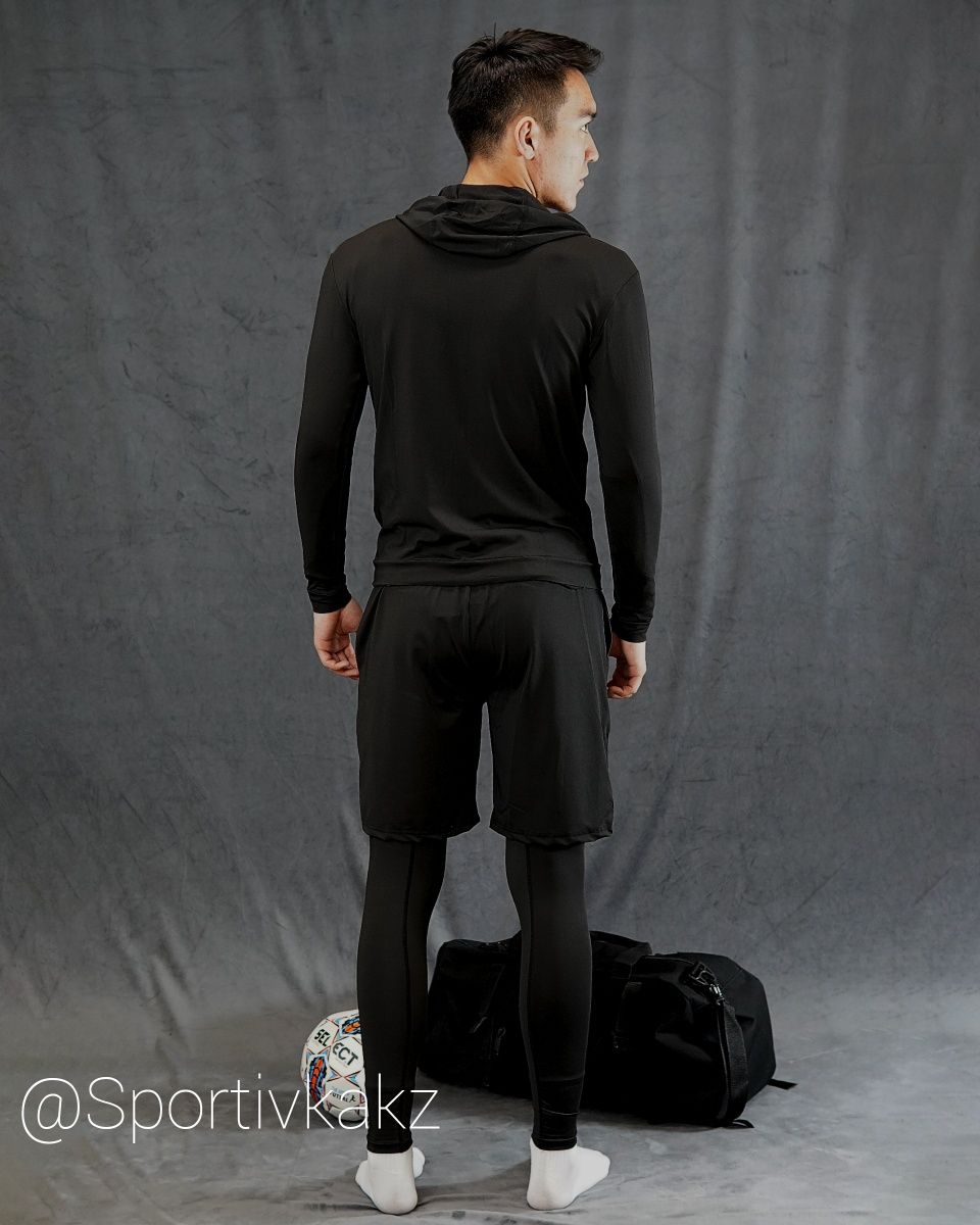 Спортивные костюмы мужские Рашгард термобель кроссовки сумка тренировк