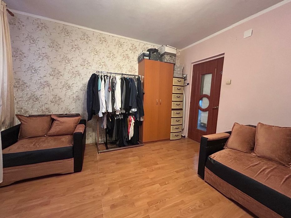 Vând apartament 2 camere decomandat