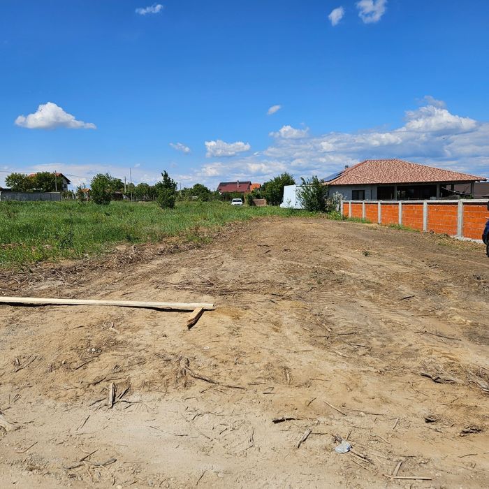 Teren Intravilan Paleu Utilitati str Piersicilor/Dealu Viilor 70eur/mp