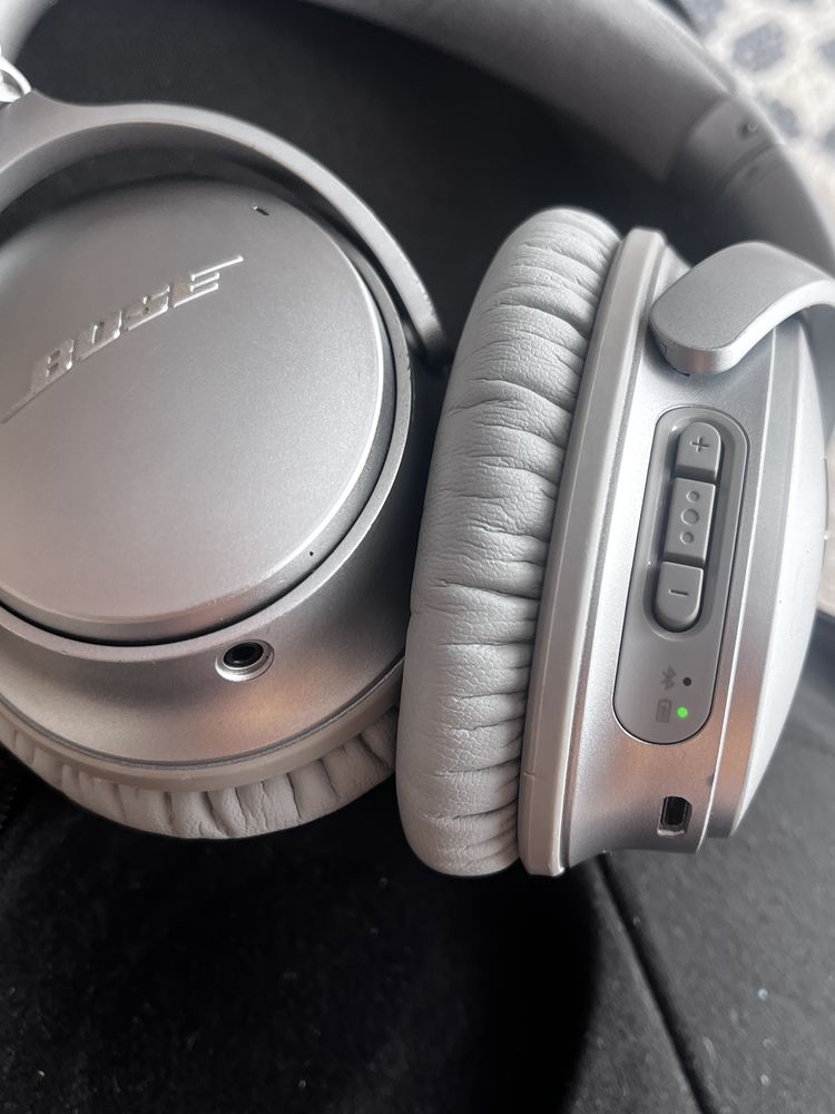 Căști Bose QC35 – Noise Cancelling, Bluetooth, cu husă originală