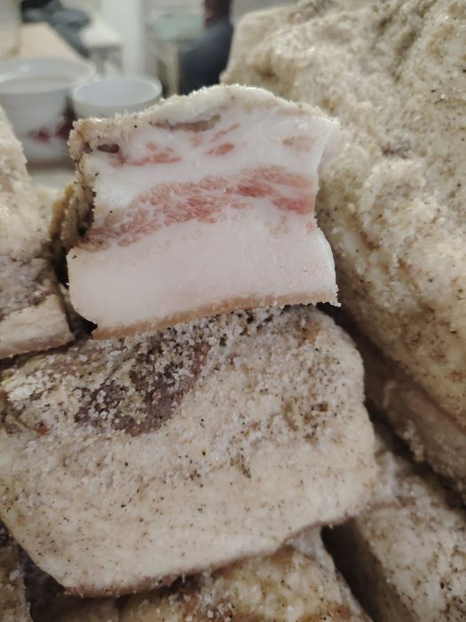 Продам сало солёное.