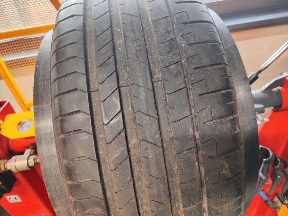 4бр.летни гуми 295/35/21-265/40/21 Pirelli спорт пакет