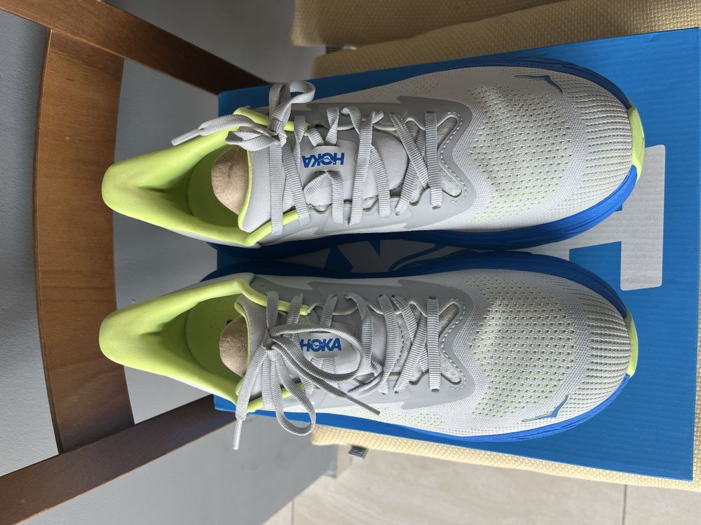 Маратонки Hoka 46