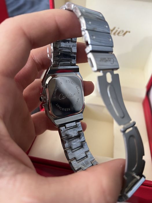 Часовник Cartier