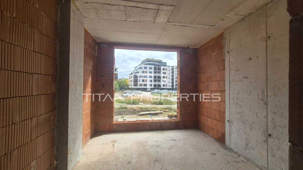 Продава се Тристаен апартамент в Пловдив, Христо Смирненски - 95 кв.м за 1485 €/кв.м - Снимка #1