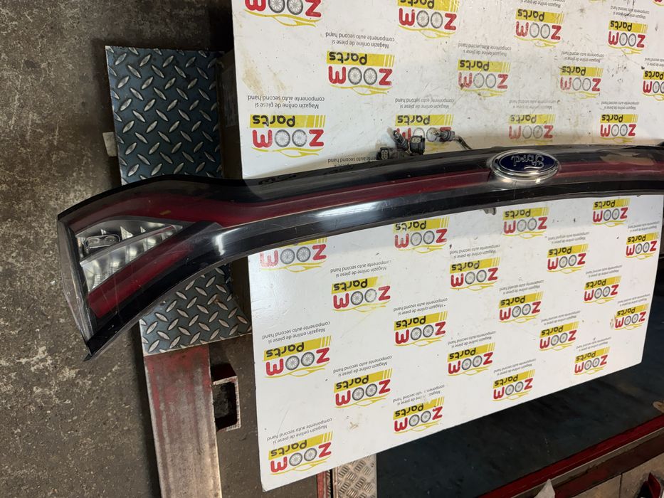 Lampa stop LED haion spate central Ford Edge