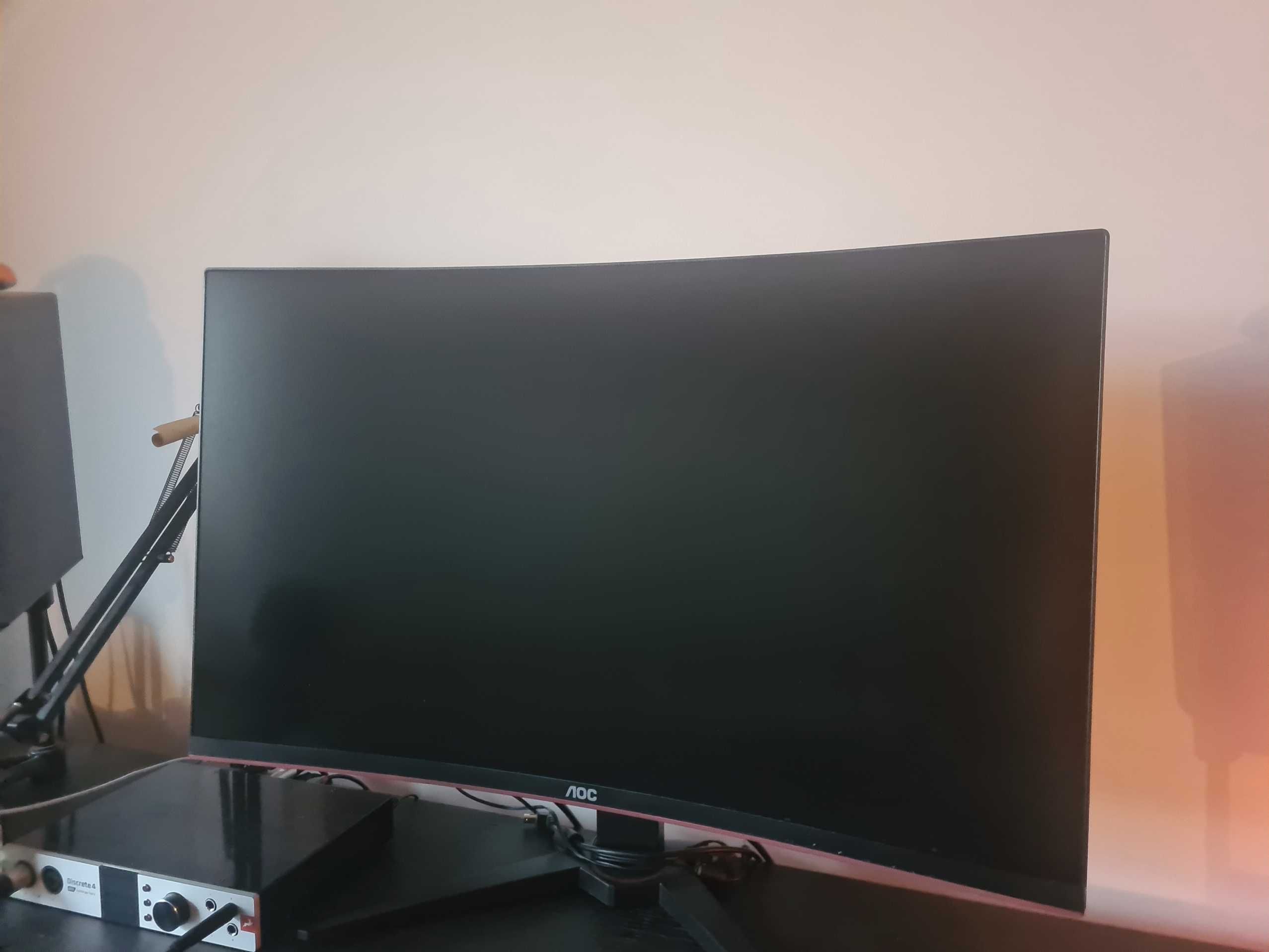 AOC 31.5" МОНИТОР - 144Hz - 1440p - CQ32G1