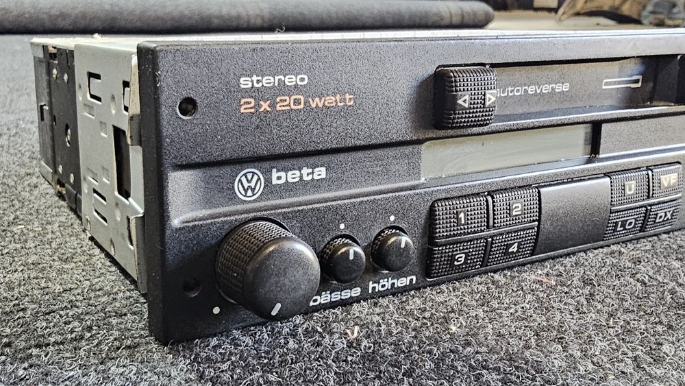 Casetofon original Blaupunkt Volkswagen Beta III

Stare buna de functi