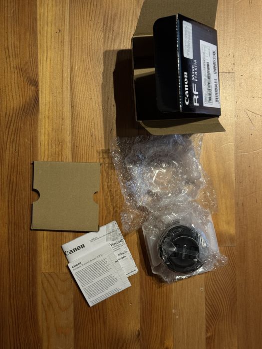 Canon RF 50mm f1.8 STM nou - full box