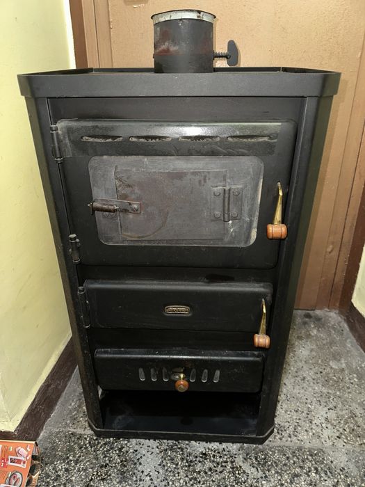 Печка Прити на твърдо гориво