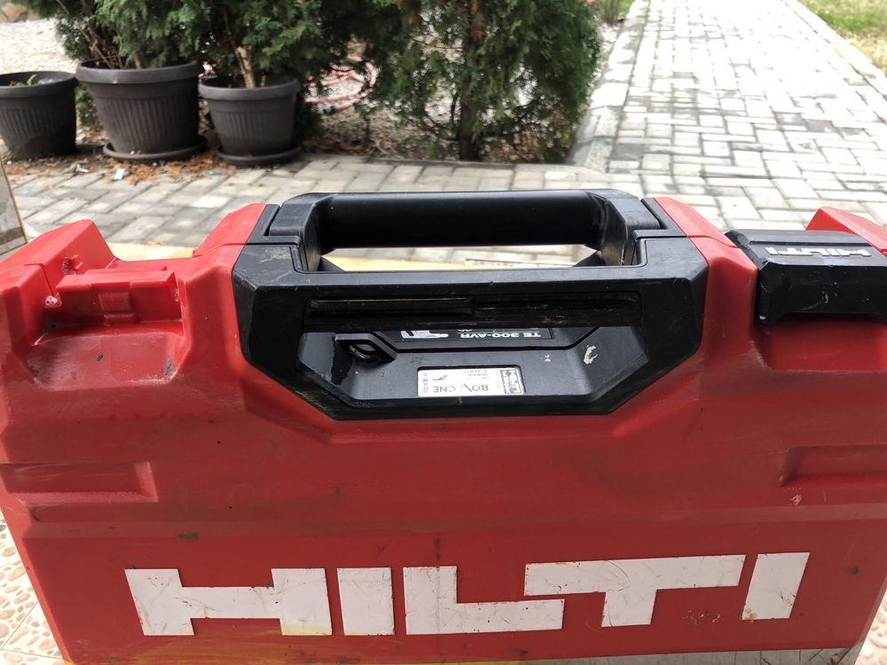 къртач Hilti TE 300 AVR