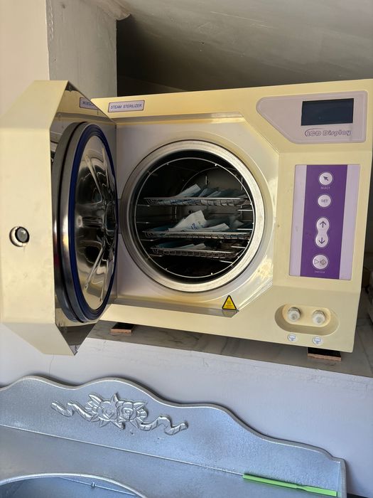 Vând sterilizator clasa B, 23l