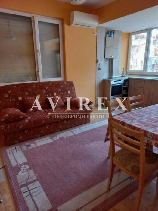 Тристаен апартамент  студио  двор в Каменица 2 до Инса Ойл