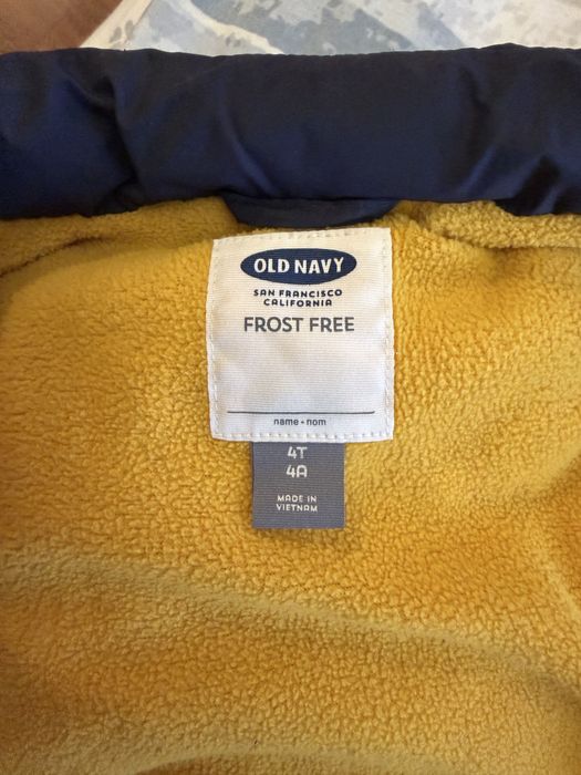 Детская куртка и жилетка брзрукавка