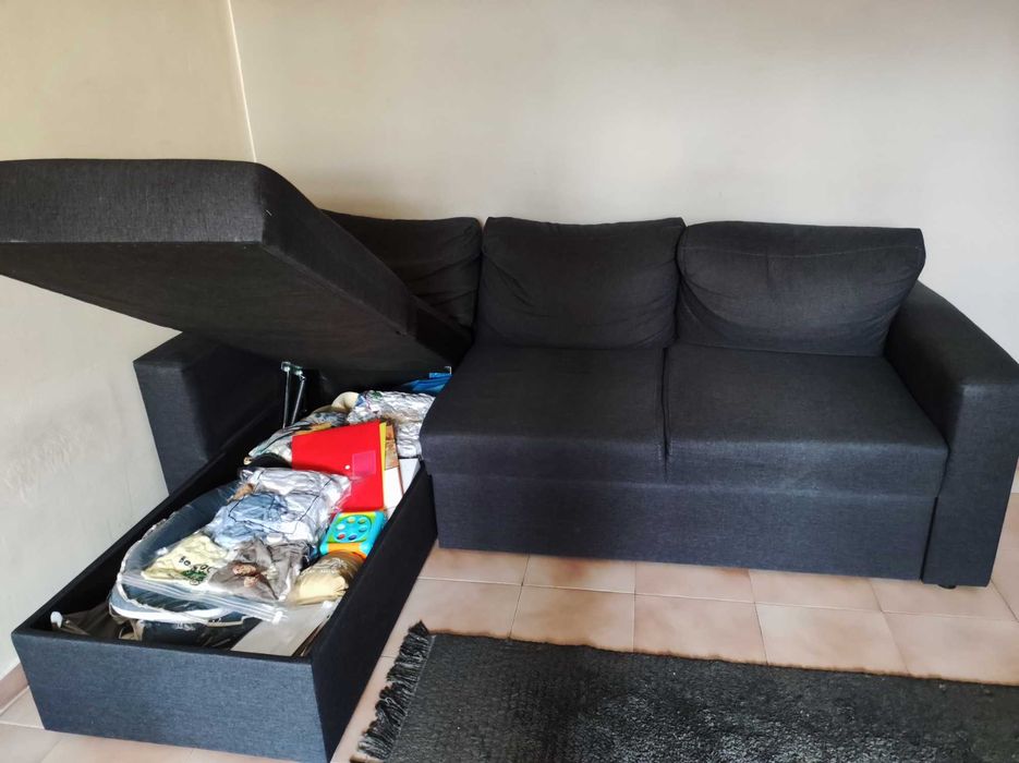 Ъглов триместен диван