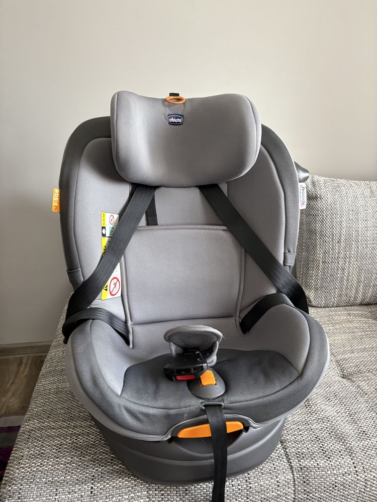 Scaun auto CHICCO Aroundu Rotativ 360 Isofix 0-18 kg - folosit