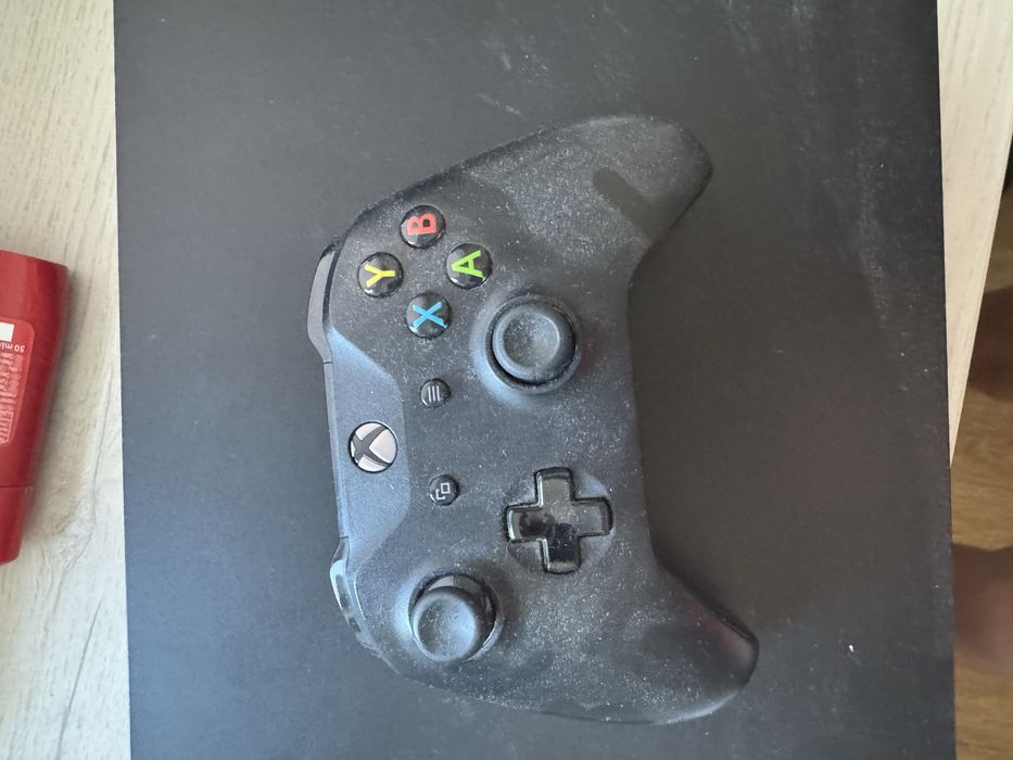 Xbox one X 1 TB