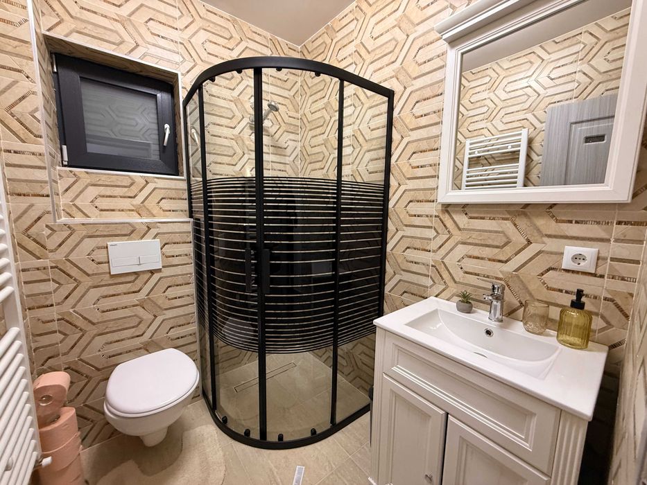 Închiriez in regim hotelier