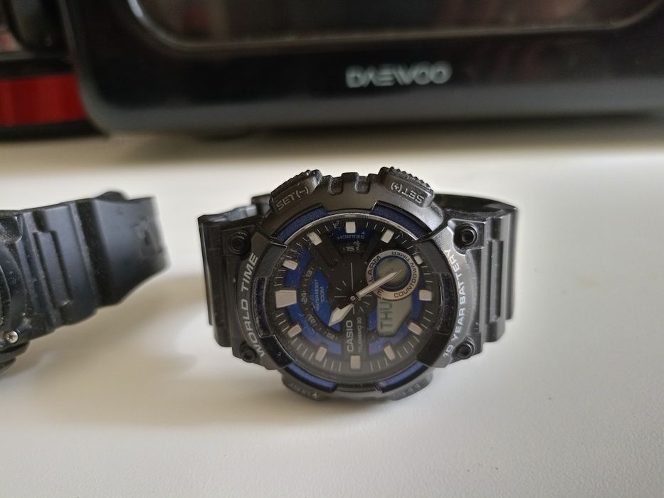 Vând ceasuri Casio,curea silicon,Water Resist,noi , calitate.