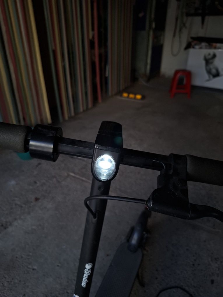 Trotineta Xiaomi Essentiale