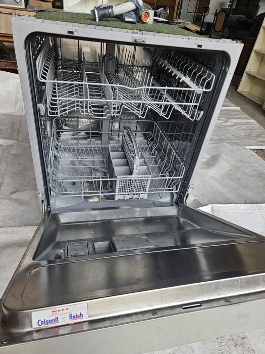 Masina de spalat vase NEFF