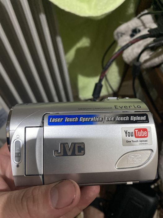 Продам камеру jvc недорого