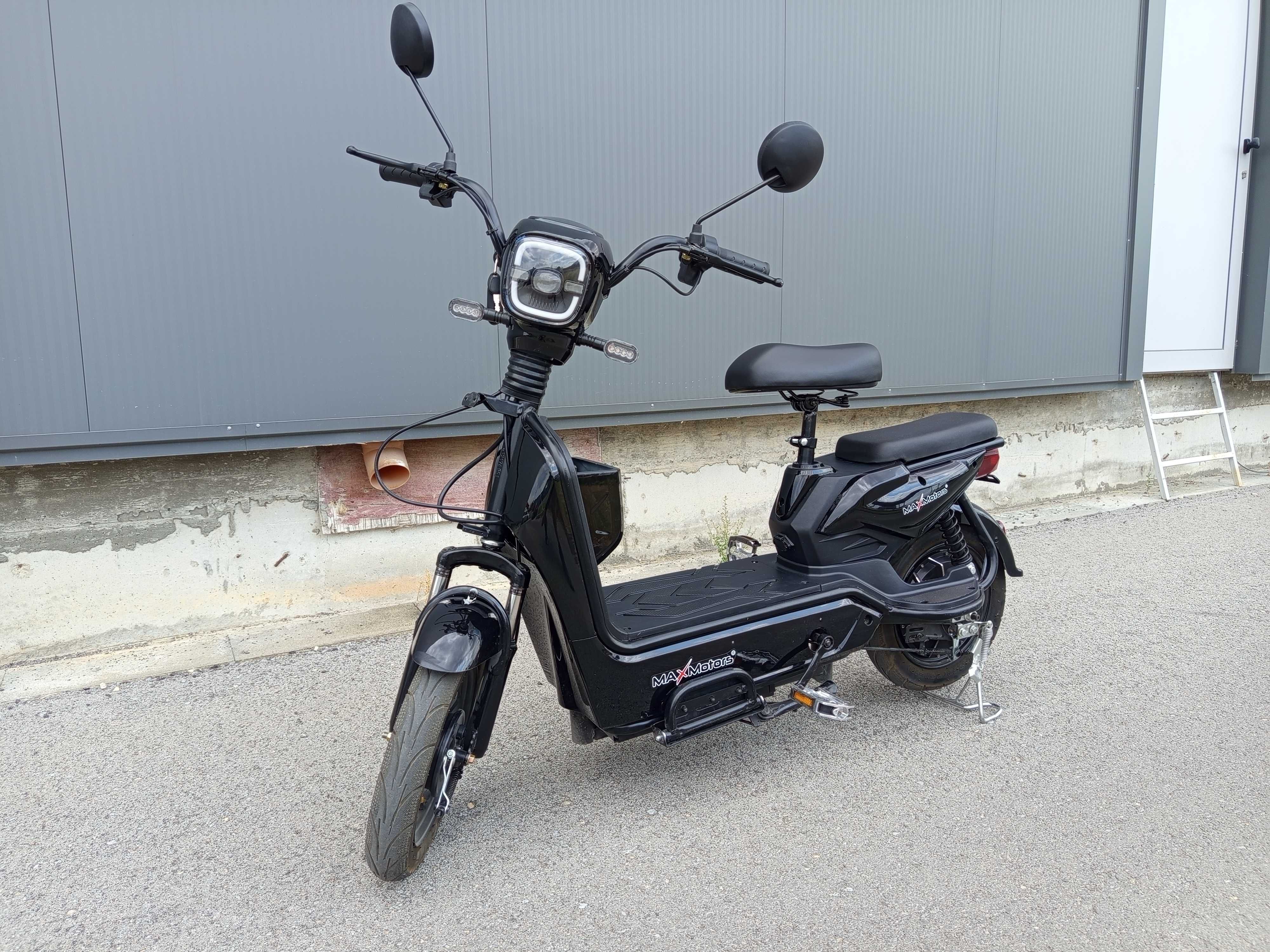 Електрически скутер с педали MaxMotors EBZ 14 – 500W / 48V / 12Ah