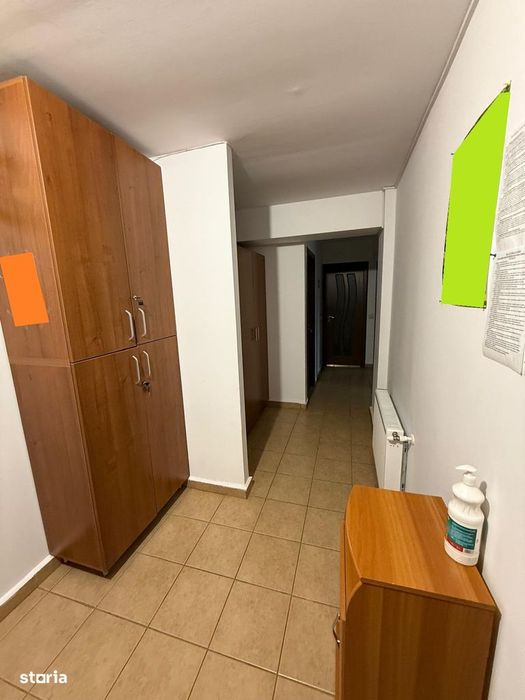 Apartament cu 3 camere in zona Universitatii pretabil si pentru birou