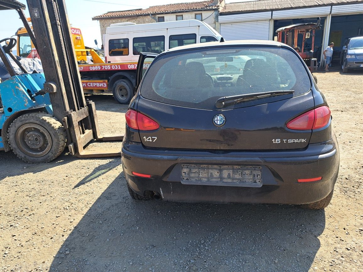 Алфа Ромео 147 1.6 16V на части !