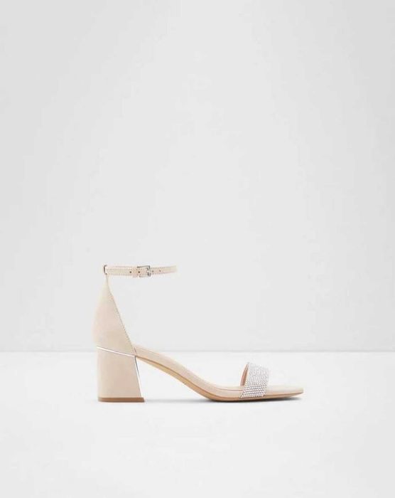 Босоножки с блестящими камушками Aldo