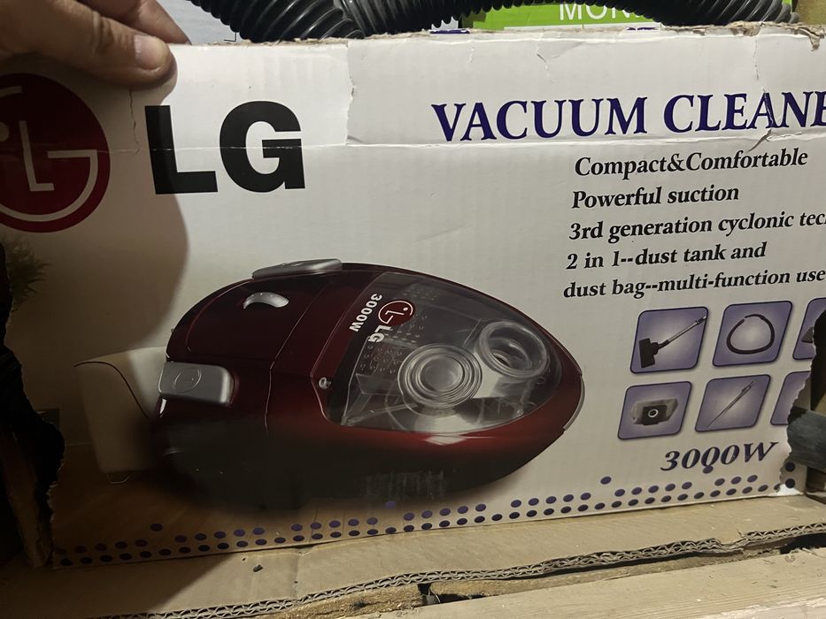 Пылесос LG 3000wt