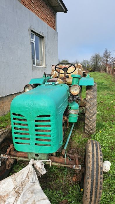 Продавам Дт 20 с инвентар